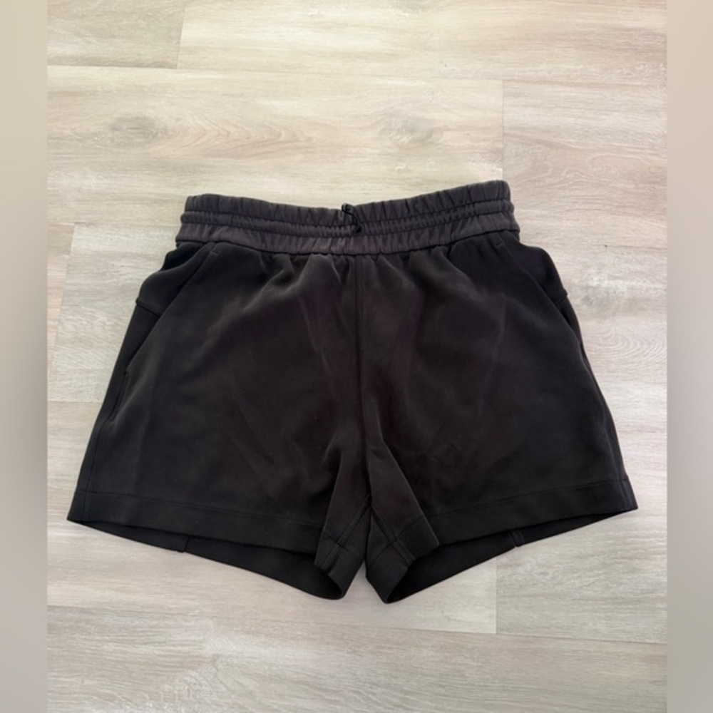 LULULEMON SOFT STREME SHORTS